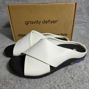Gdefy Gravity Defyer Veltal White Leather Comfort Slip On Sandals Women 8M NEW